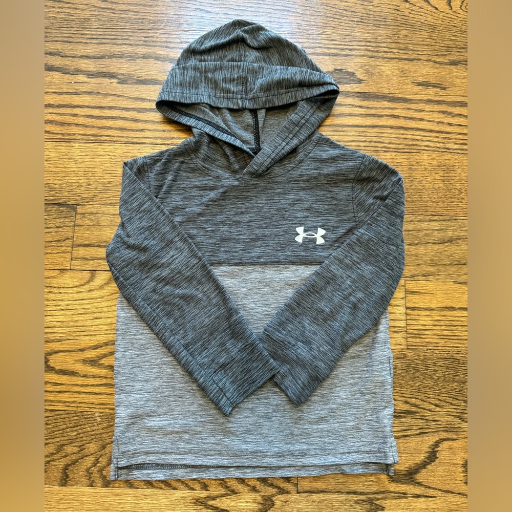 Under Armour hooded grey performance shirt, size 4